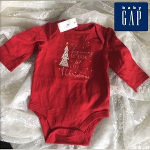 Baby Gap Christmas bodysuit NWT